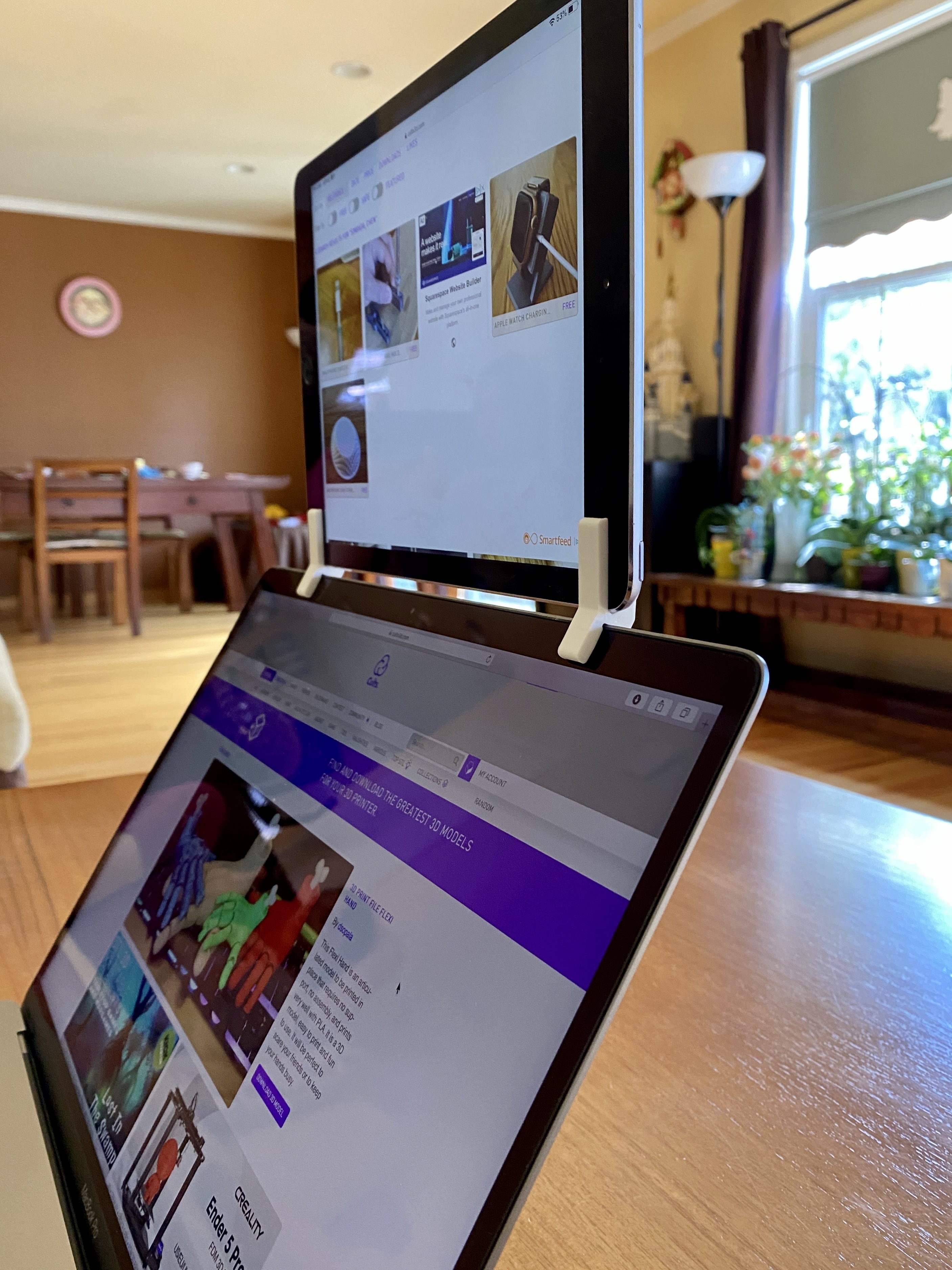 STL file iPad Air iPad mini holder (hinge) for 2nd display of Macbook